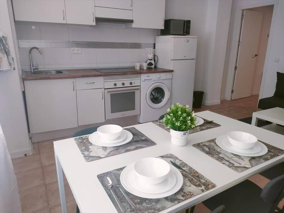 Centro Aeropuerto Wizink Feria Bernabeu Apartment มาดริด ภายนอก รูปภาพ