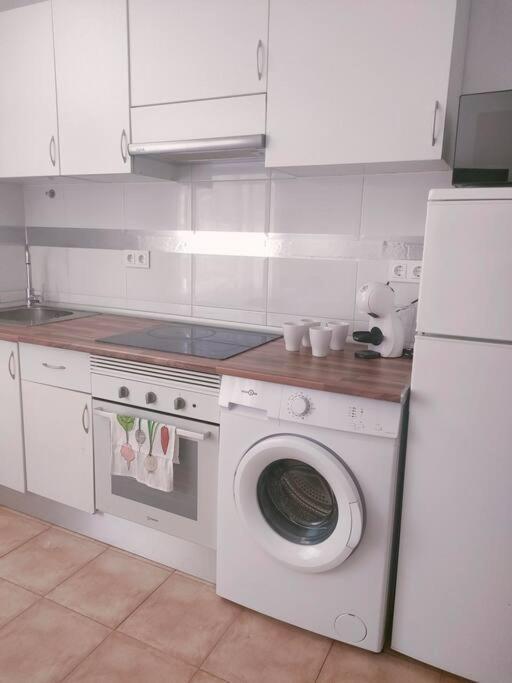 Centro Aeropuerto Wizink Feria Bernabeu Apartment มาดริด ภายนอก รูปภาพ